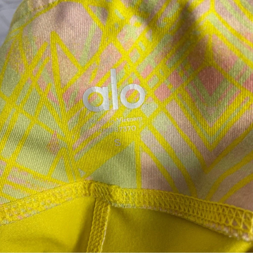 Alo Airbrush Cropped Leggings